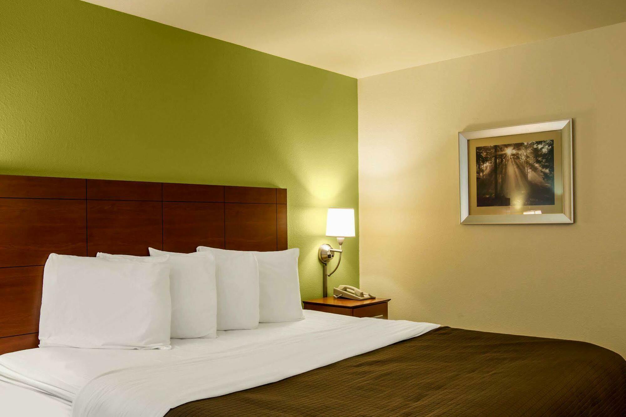 Econo Lodge Cherokee Near River Park Екстер'єр фото
